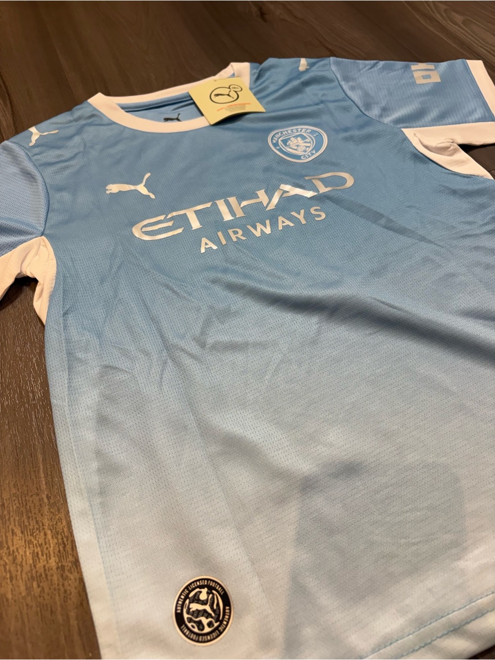 ERLING HAALAND #9 Manchester City 2026-27 Home Kids Kit - Picture 6 of 8
